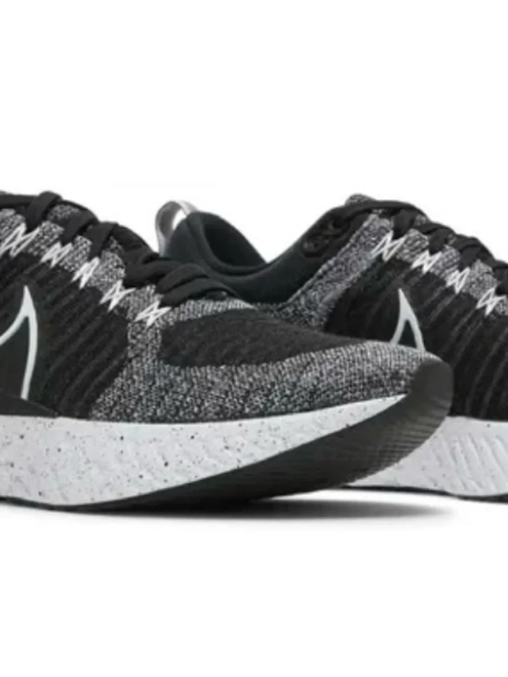 Nike Women’s React Infinity Run sneakers size